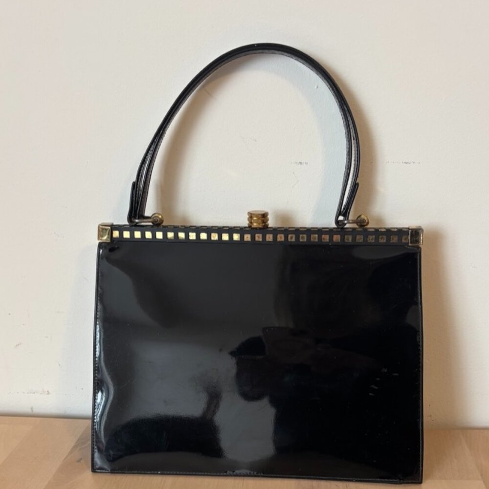 Vintage Patent Leather Purse with tarnished goldtone detail